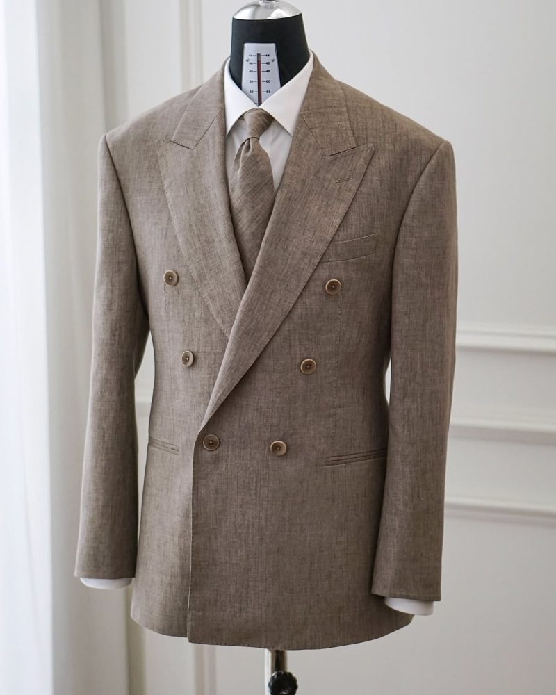 Tailored Taupe Double-Breasted Linen Suit 3